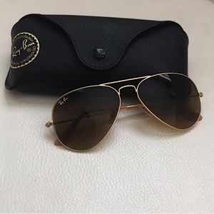 NEW Gold Ray-ban Aviator Sunglasses.